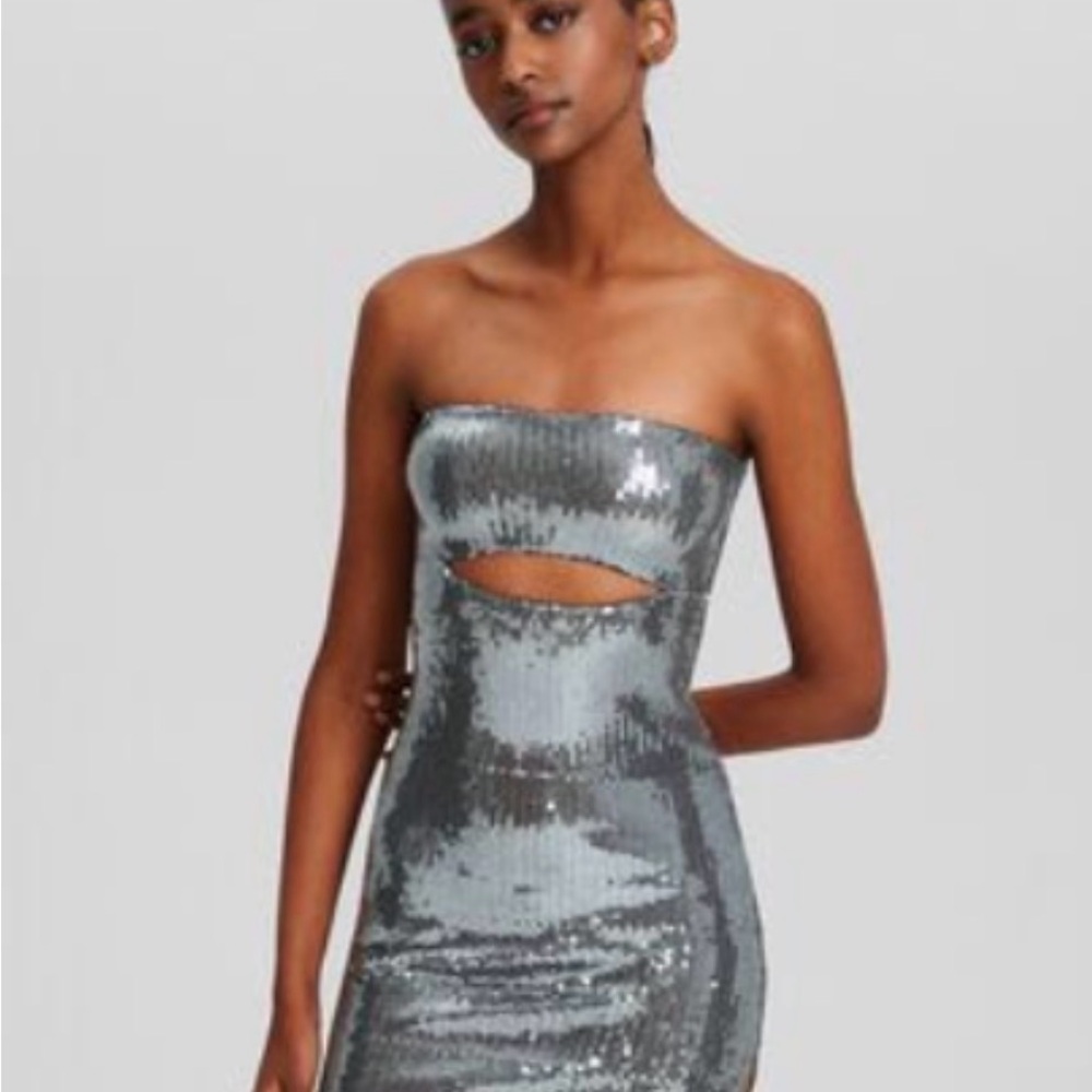 Cut out bandeau neckline Silver Sequin Strapless Midi Dress